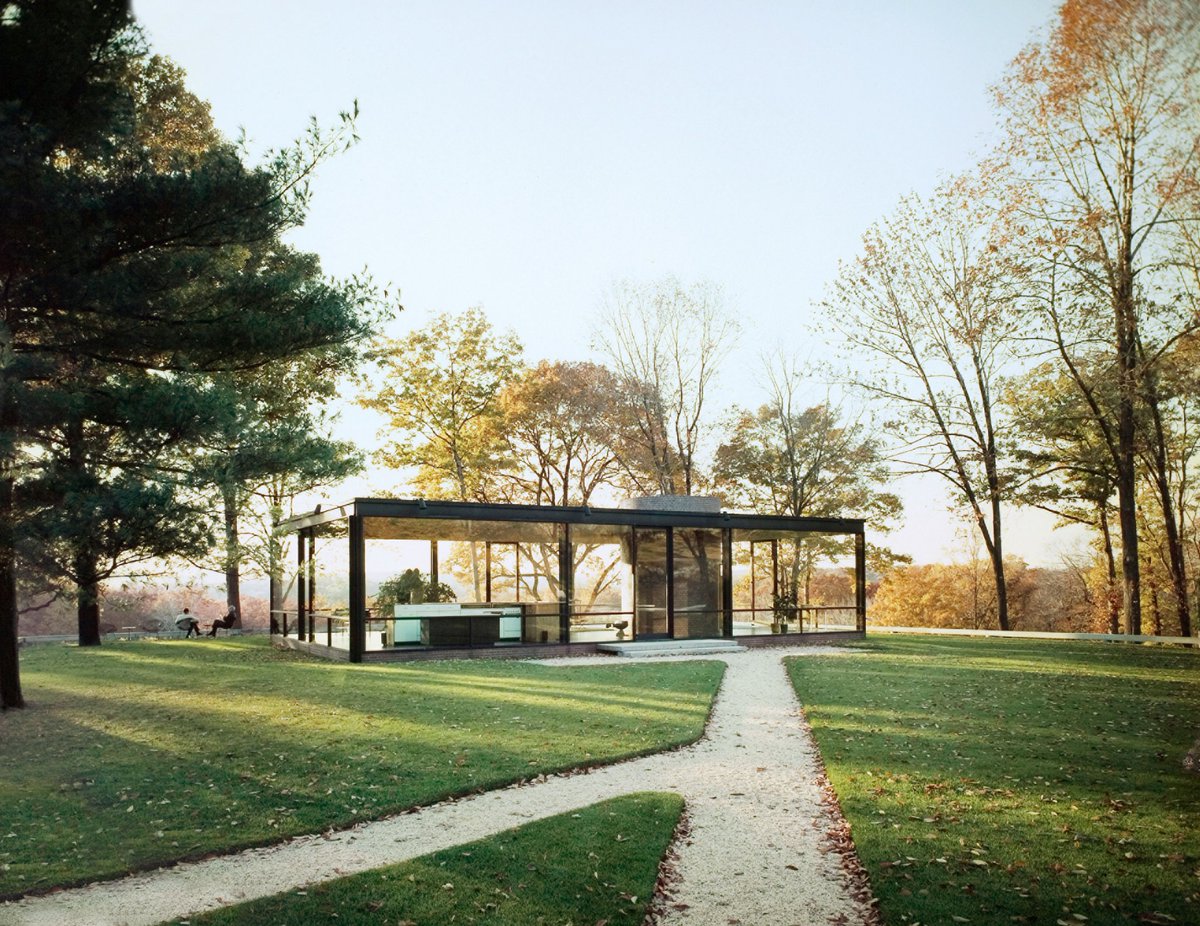 C4COMPUTATION's tweet image. The irony of The Glass House—and Modernism Extrema—is that it is a distillation that requires to maintain its clean-lined, low dimensional beauty hidden recursion and complexity. 

In other words it is only realizeable within sactioned spaces—a point made obliquely by Yeats in…