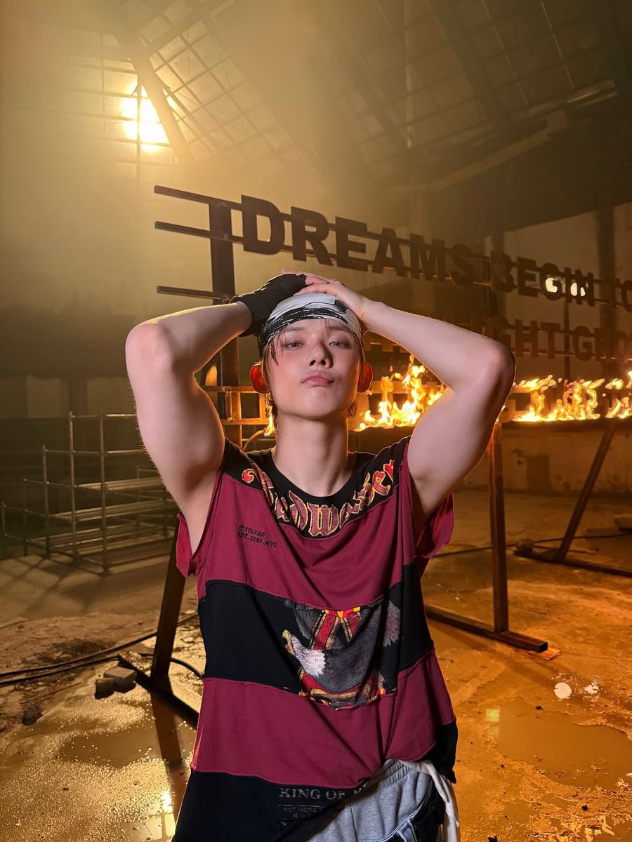 HOLY HONKERONI

 IM ACTUALLY LAUGHING AT HOW BAD I AM DOWN BAD TO THE FUCKING FLOOR IM SO DOWN BAD I AM IN THE UNDERWORLD IM SO DONE IM SO DUMBFUCKING DONE LMFAOOOOOOOOOO HOLY FUCKING SHIT