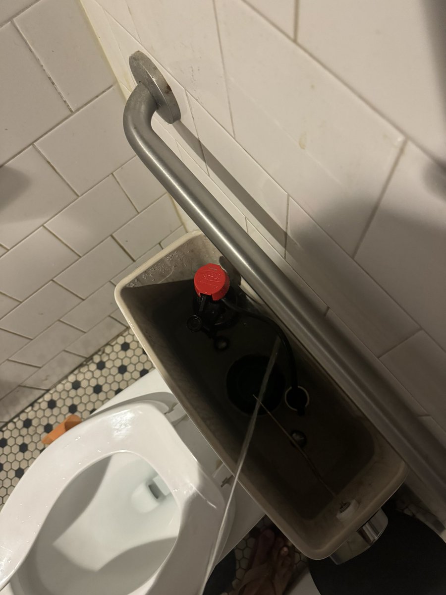 stinson_blog's tweet photo. Upper decky piss pillow https://t.co/C6TRCzkpDX