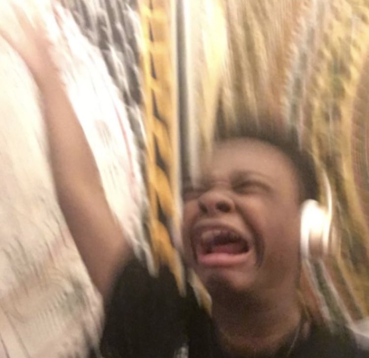 hiidarcy's tweet photo. Locking myself in my room while I ugly cry and blast everyone’s videos of Kevin Jonas singing solo on repeat until the show tomorrow night😌🥹💛 https://t.co/t4tAbbxTq9