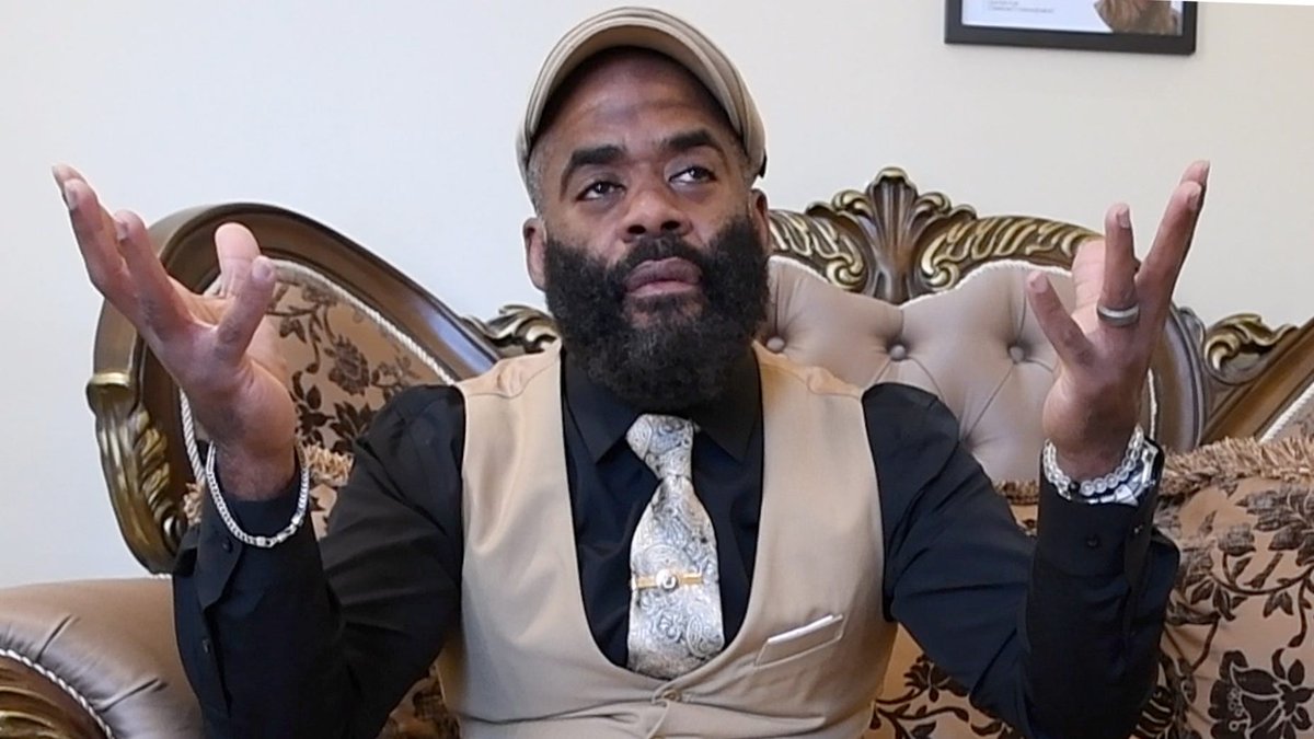 York police commissioner orders review of reported anti-LGBTQ incident downtown dlvr.it/TMfblf