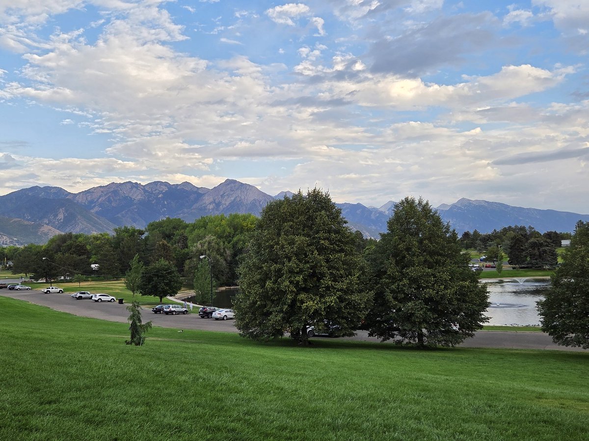 Hockey_NF_Mom's tweet image. Fun evening at the 2025 Shine A Light Walk Utah, our 15th. Thankful for the large role @ChildrensTumor plays in NF research, awareness, and education. T would not be here today without these advances.

#imwithTravis #ikNowaFighter #MoreNotLess #makeNFvisible #EndNF