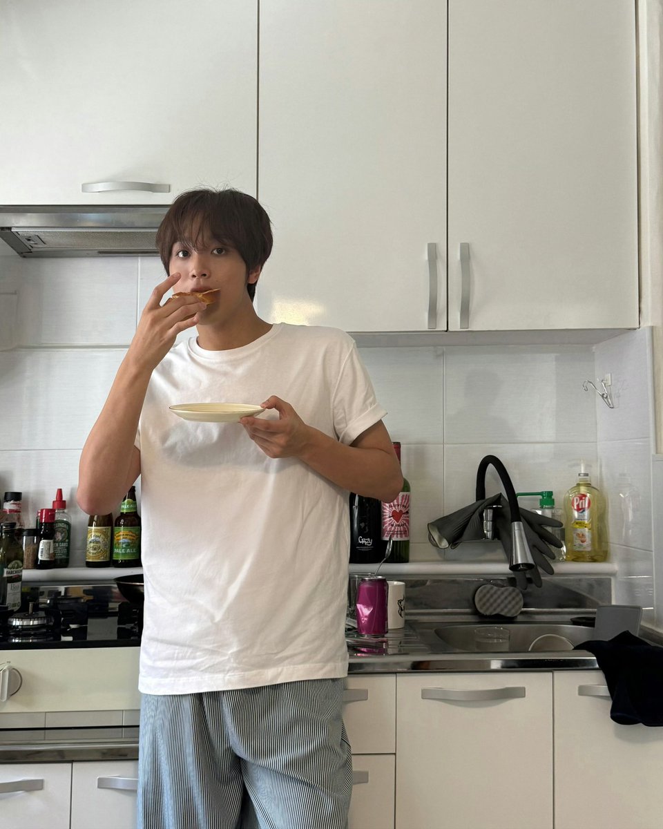 "아침“

instagram.com/p/DNuHmQ00uQb/