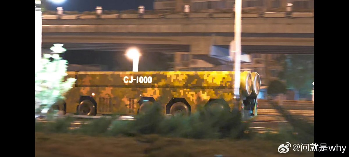 理智π tweet media