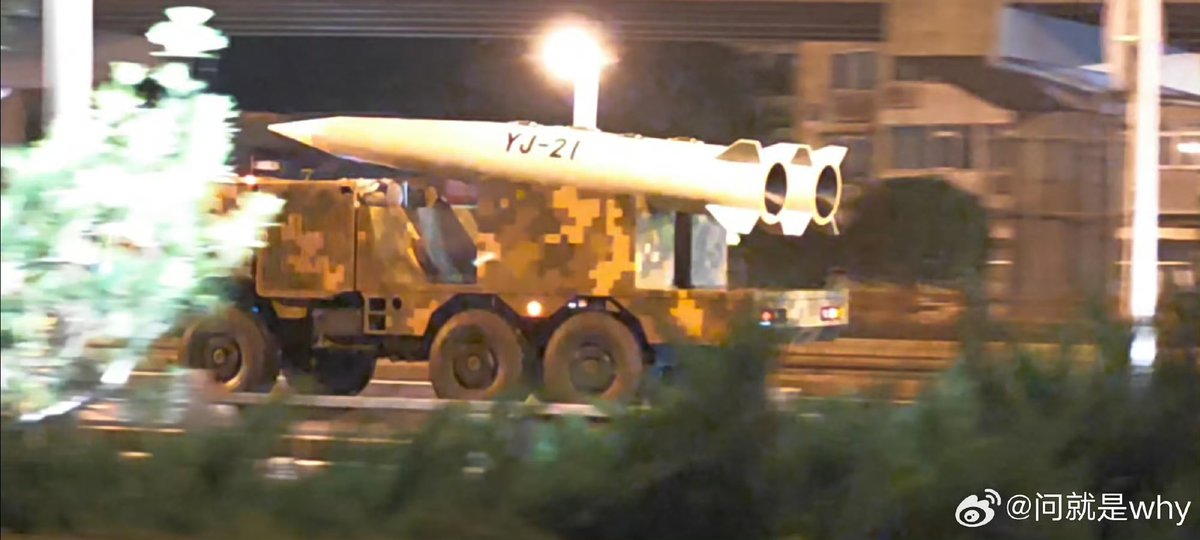 理智π tweet media