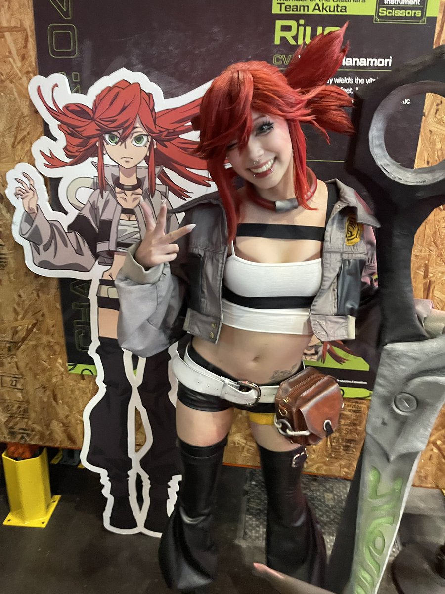 at the <a href="/Crunchyroll/">Crunchyroll</a> gachi booth &gt;:) #GACHIAKUTA