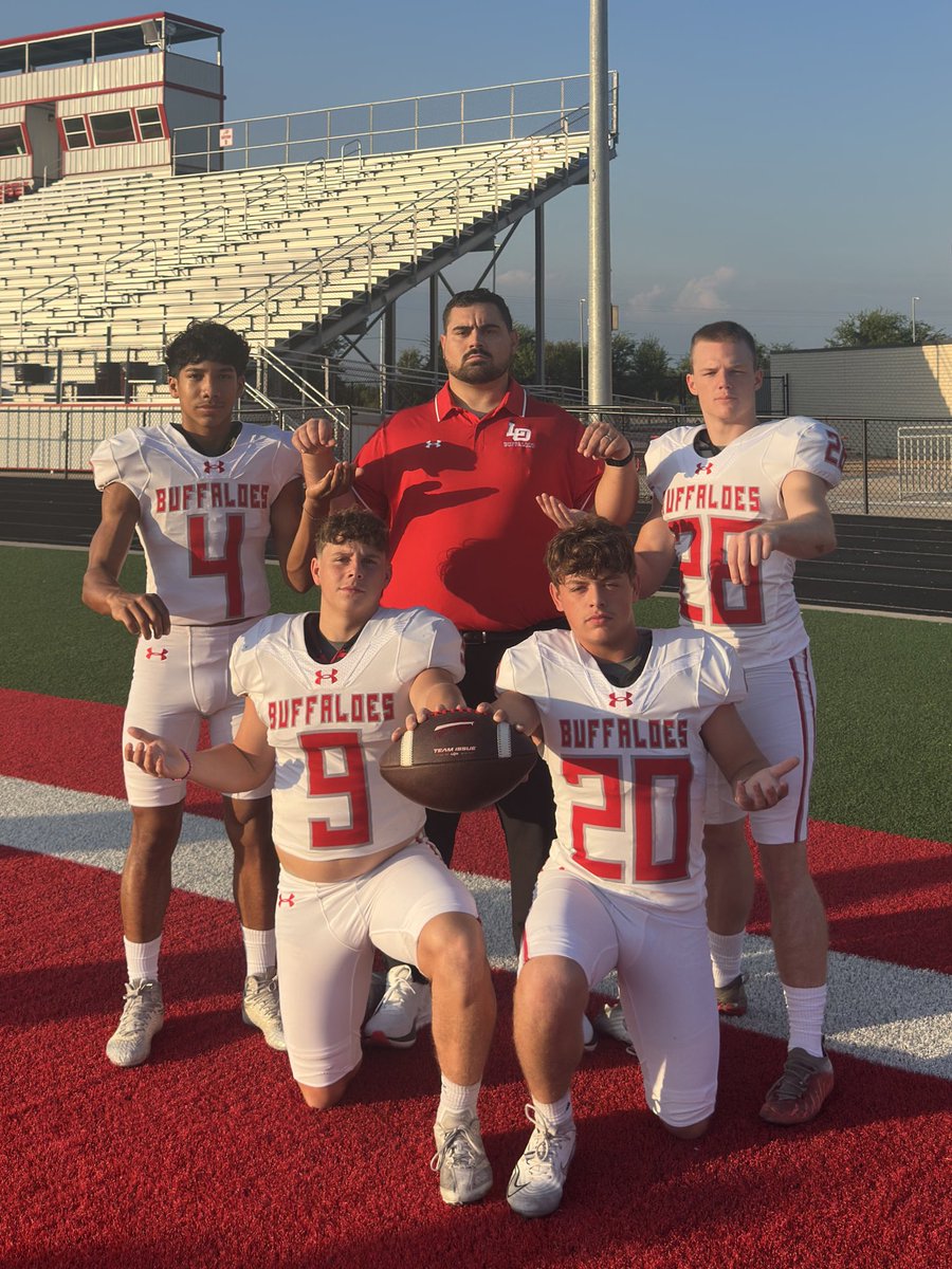 Coach Deramee tweet media