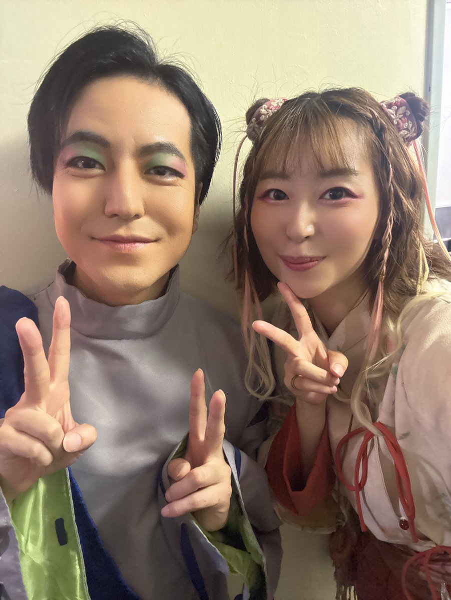 #双碧 のアフターイベントの感想にロリ上いっぱいあって笑った🤣🤣🤣🤣🤣
私はロリ上にだる絡みしまくってたけど全部ちゃんと答えてくれる優しい人です。