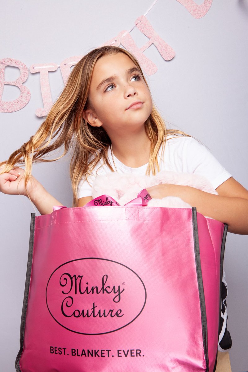 realMrGrimshaw's tweet photo. This little diva’s got expensive taste… but lucky for me, @minkycouture is 50% off right now. 😎👌 https://t.co/KiF1rmhfh5