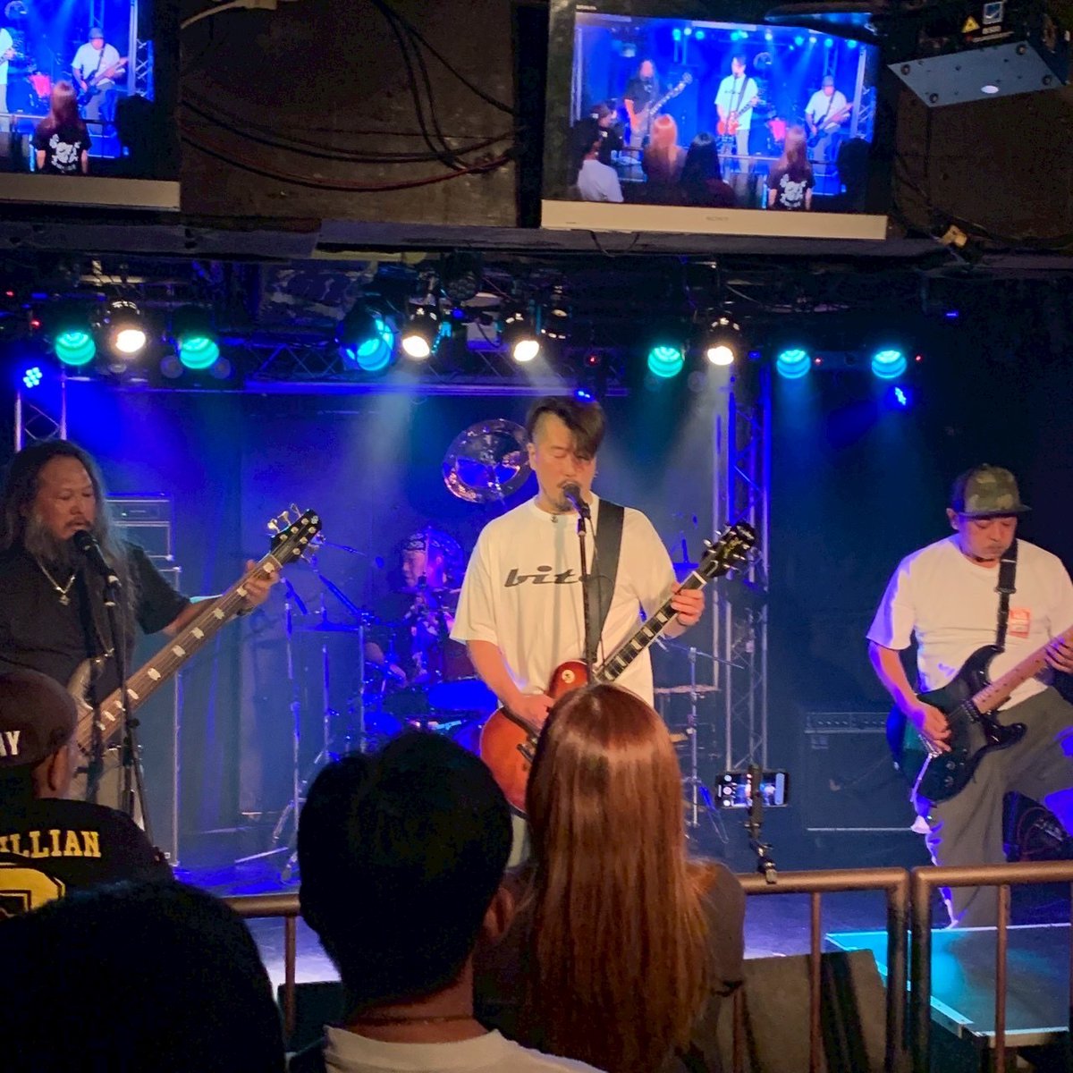 takapapa_drum's tweet photo. 昨日はRING OF FiRE vol.035 type-Oでのオリジナルバンド初ライブ無事終了しました！見に来てくださったお客様、共演の皆様、主催の大口様ありがとうございました！反省点は色々ありましたが、出来る事はやれたとおもいます(⁠✯⁠ᴗ⁠✯⁠)これから精進していきますので宜しくお願いします！ https://t.co/lN60E5cQBe