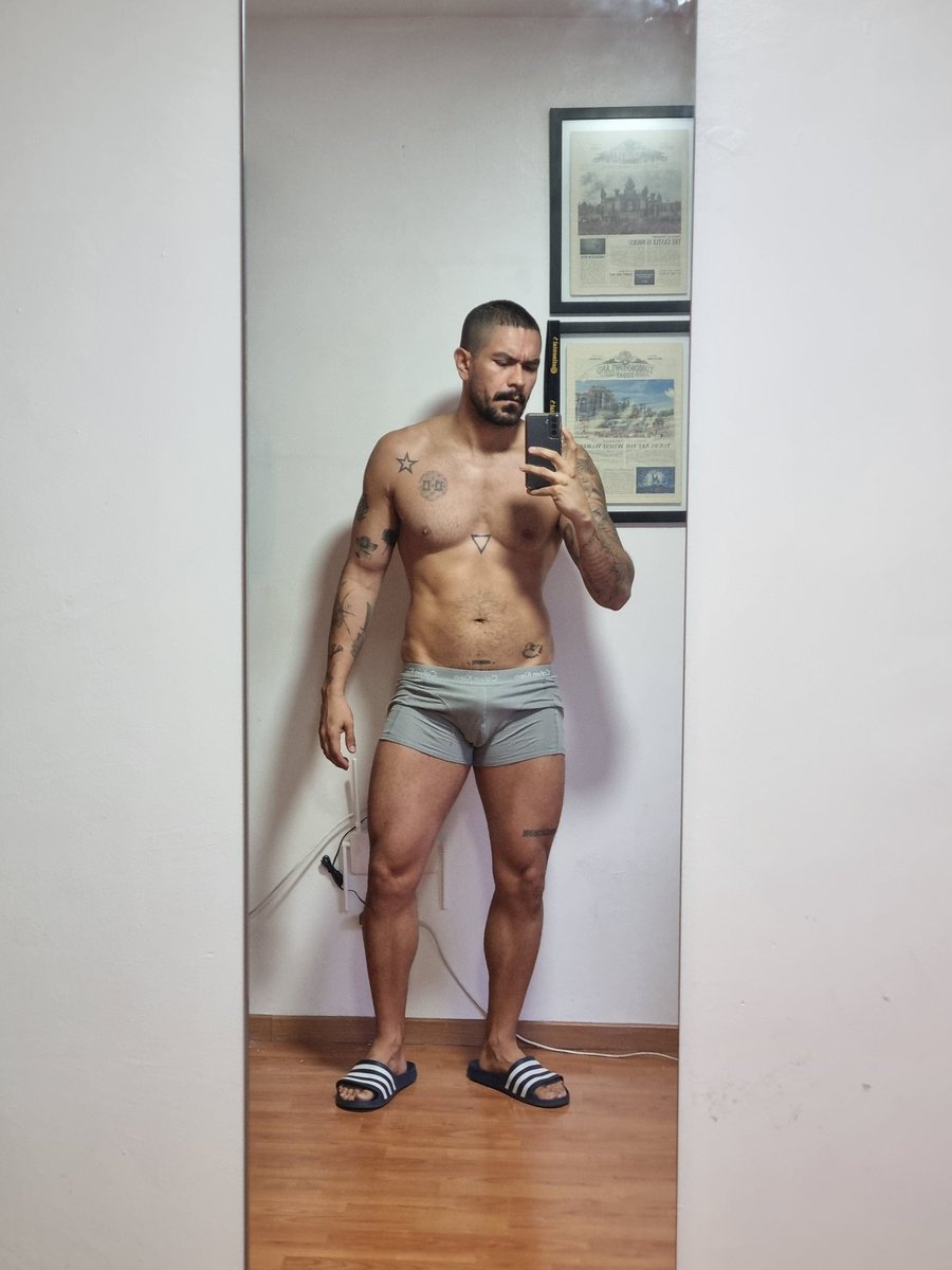 Shirtless outfits 👖👖🩳🩲