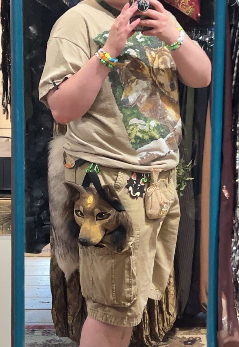 wolf at the ren fair 🐾