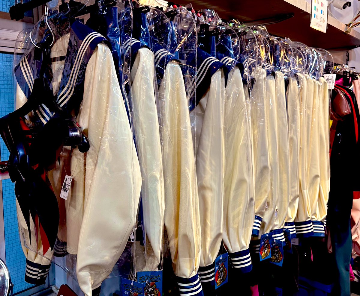次は👦男子サイズのセーラー服販売中。 #女装さん