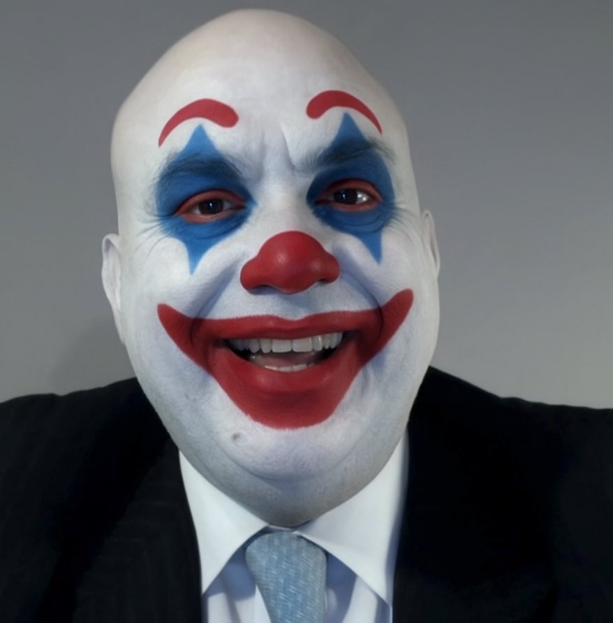 EZeeFRAUD's tweet photo. Convicted fraudster and Mexican AssClown David Estrada @DXE_Estrada is attempting to extort &amp; defraud another company. Tips are flying in EZeeFRAUD daily. https://t.co/zXsvvHb7p8