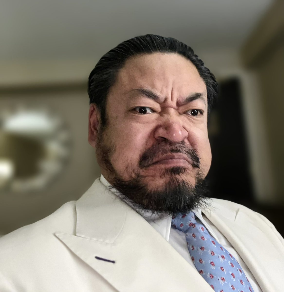 REALWiLLiEMMA00's tweet photo. 反观铁帅,箭目星眉,毛发浓密光泽柔顺,眼神强劲有力.

雄性荷尔蒙的旺盛分泌,宽阔的臂膀,鼓硕的胸肌让每一位见过本帅的女士都会性欲倍增下体迅速分泌淫液.

加上科学健身和食物营养,搭配几套风骚淫气的勾搭��装,都会让每一位床上性伴享受极致的性爱体验

马大帅的性张力真是全方位多维度立体碾压

🐎 https://t.co/wntgHN1rQ0