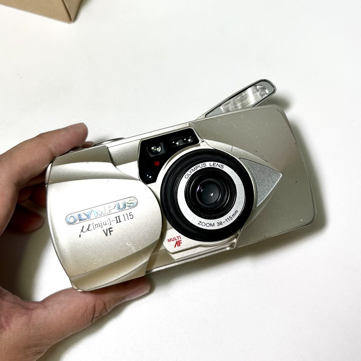 jinjifilm's tweet photo. Olympus Mju II 115VF
📷กล้องยอดนิยม ทำงานเต็มระบบ เลนส์คุณภาพดี ให้ภาพคมสวย
-สภาพบอดี้ 85%
-เลนส์ใส ไม่มีราฝ้า
-ซูมได้38-115mm
-แฟลชติด
-ตั้งเวลาถ่าย
-ตั้งวันที่
📷ราคา2,250บาท รวมส่ง
#กล้องฟิล์มราคาถูก #กล้องฟิล์มมือสอง #กล้องฟิล์ม #กล้องฟิล์มมือสองราคาถูก #กล้องดิจิตอลมือ2 https://t.co/Zg6ifwOntw