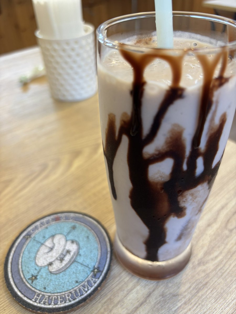 kenwhitemax1's tweet photo. メッチャ暑いんで、カフェでクールダウン🧊

#波照間島
#CAFE33℃ https://t.co/gjapb63kkm