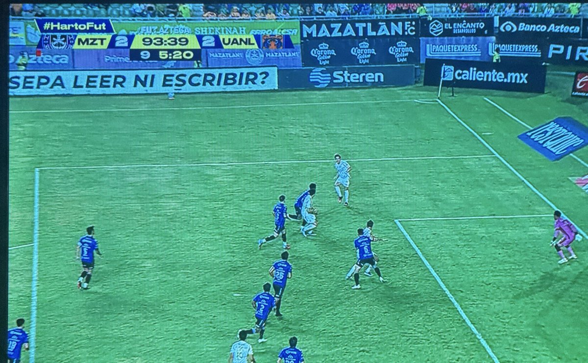omarzeron's tweet photo. Nunca hay fuera de juego en el
Gol de Gignac https://t.co/TFc3oKld3v