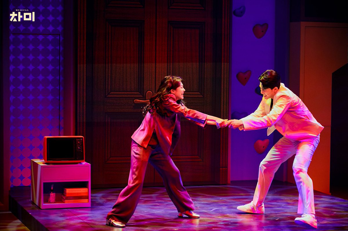 Musical_ChaMe's tweet image. [#뮤지컬 #차미] 🧩

📸 공연사진 피드 16 💖

❝그리고 네 삶의 주인공이 되는 거야
 그도 바랄 거야 그런 너를❞

-

𝐌𝐔𝐒𝐈𝐂𝐀𝐋 𝐂𝐇𝐀𝐌𝐄 😍📱
𝟮𝟬𝟮𝟱.𝟱.𝟮𝟵 - 𝟴.𝟮𝟰