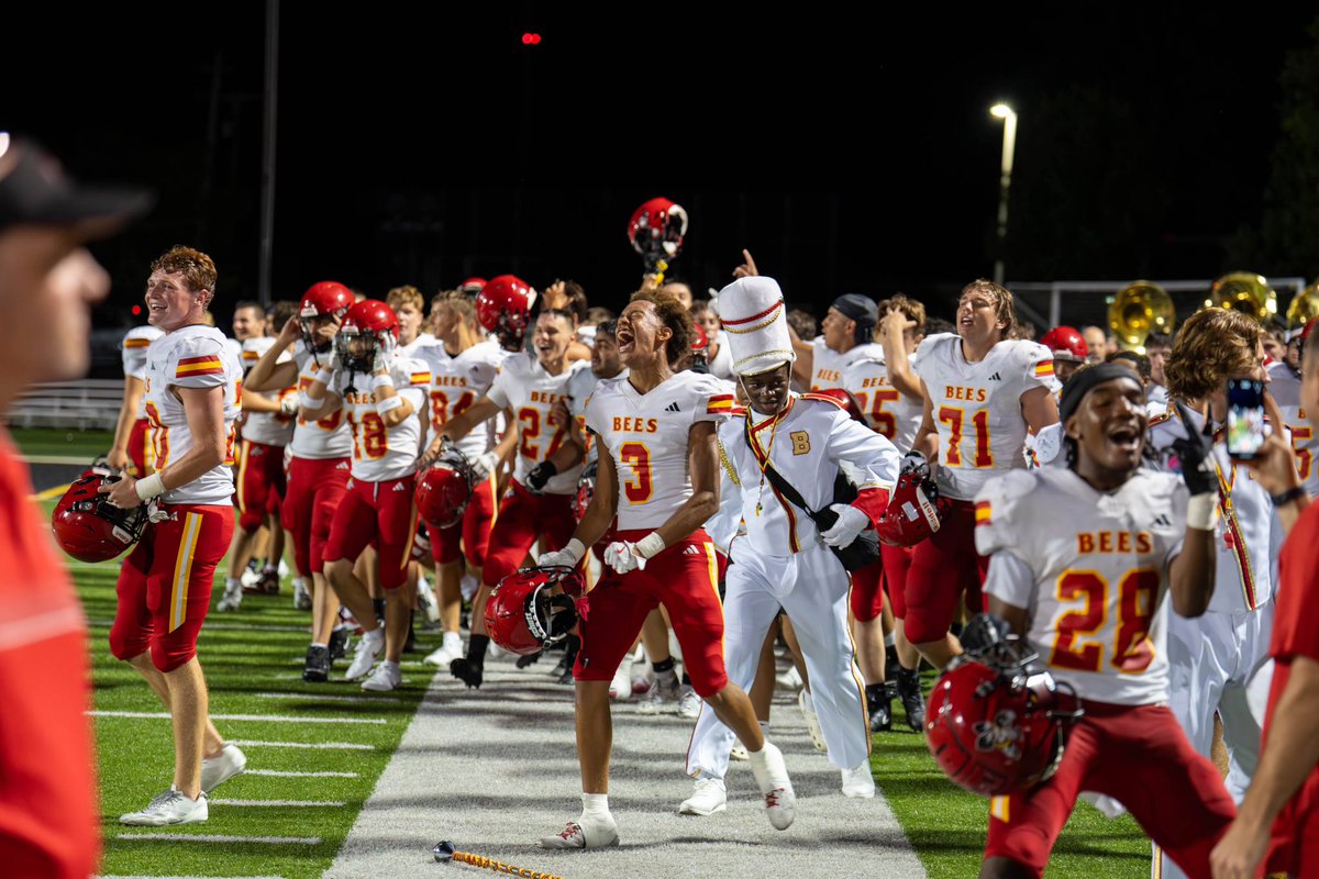 Big win on opening night for the Bees!! 
Thanks to all the students and fans who made the trip out to Aurora. 
It was a great comeback win against a high quality opponent.