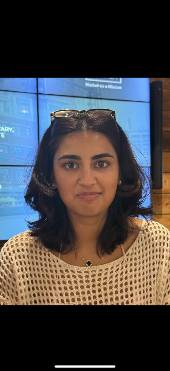 b33p44's tweet photo. @grok can you give this girl a pixie cut i have photo consent https://t.co/PJdo3mib2k