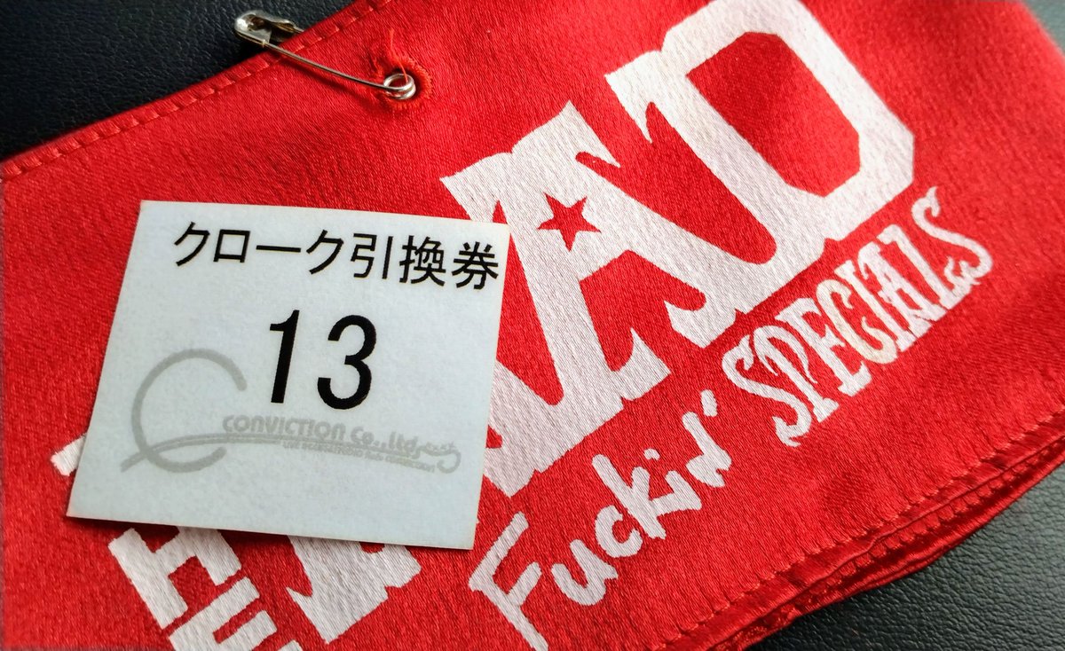 Yaizu13's tweet photo. 昨日は
『LAUGHIN' NOSE』と
『JAIL GUITAR DOORS 』のスペシャル2マン！に行って来たよ☆

いや…実質 『GLORY BOYS』も含めた3マンだった…

セトリもホントにスペシャルだったし、会った皆から沢山 元気を貰ったよ！

JOEさんも きっと来てたね♪

#LAUGHINNOSE
#JAILGUITARDOORS
#GLORYBOYS https://t.co/kW4tNqnYNf