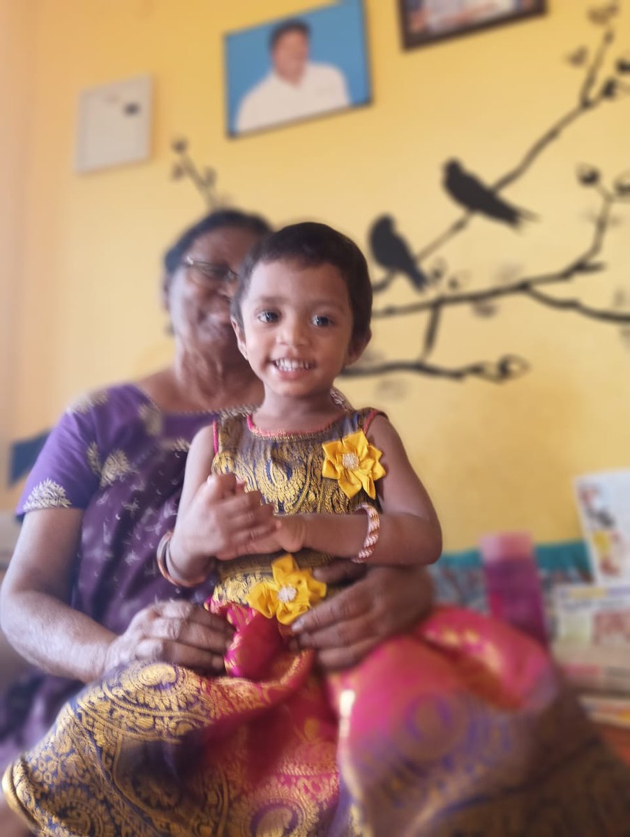 BabuKopalli's tweet photo. నేటితో రెండేళ్లు నిండి...మూడో ఏడులో అడుగిడుతున్న నా గారాల పట్టి...చిట్టి గిఫ్టీకి  మీ ఆశీస్సులు అందించండి... https://t.co/TEaOTHh3C4