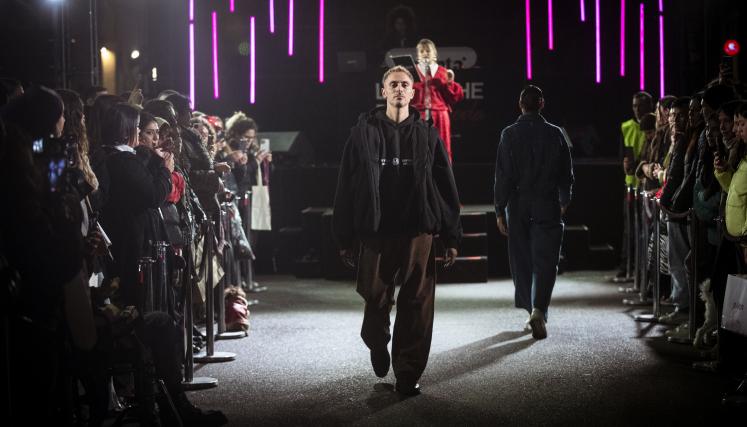 4PAgenda's tweet image. Buenos Aires está de #Moda2025: la Ciudad se consolida como capital de la #moda
#CABA

agenda4p.com.ar/2025/08/23/bue…