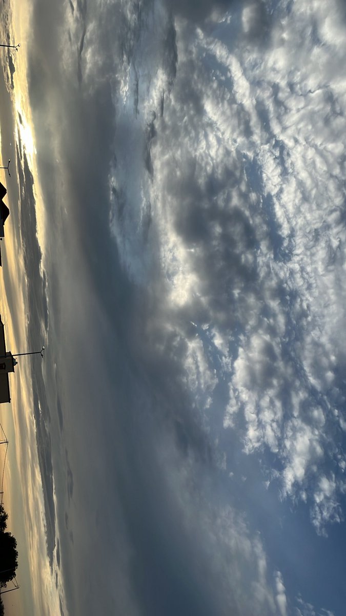 jil11e's tweet photo. شروق🌅 https://t.co/BCCsaCPyCs