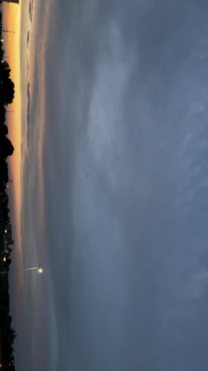 jil11e's tweet photo. شروق🌅 https://t.co/BCCsaCPyCs