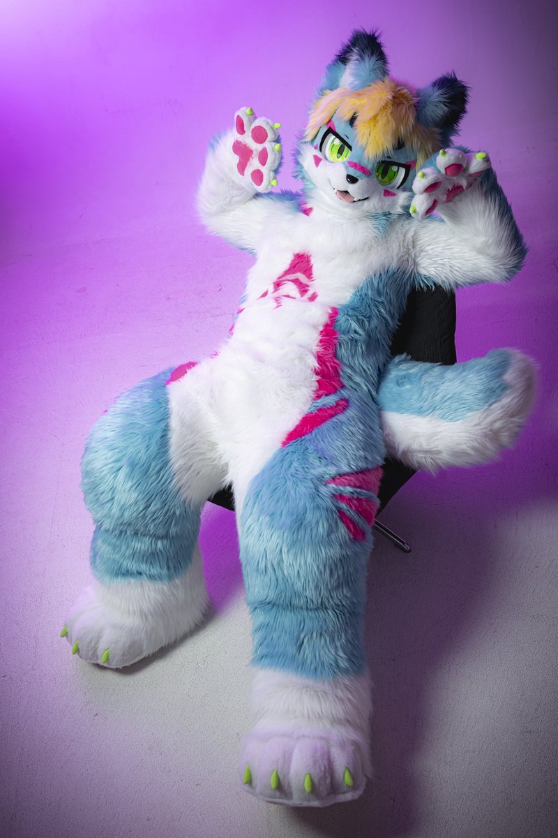 #FursuitEverday #Aru #阿鲁

크앙!

📸:<a href="/ROK_Overkill_JP/">ROK_Overkill_JP</a>
