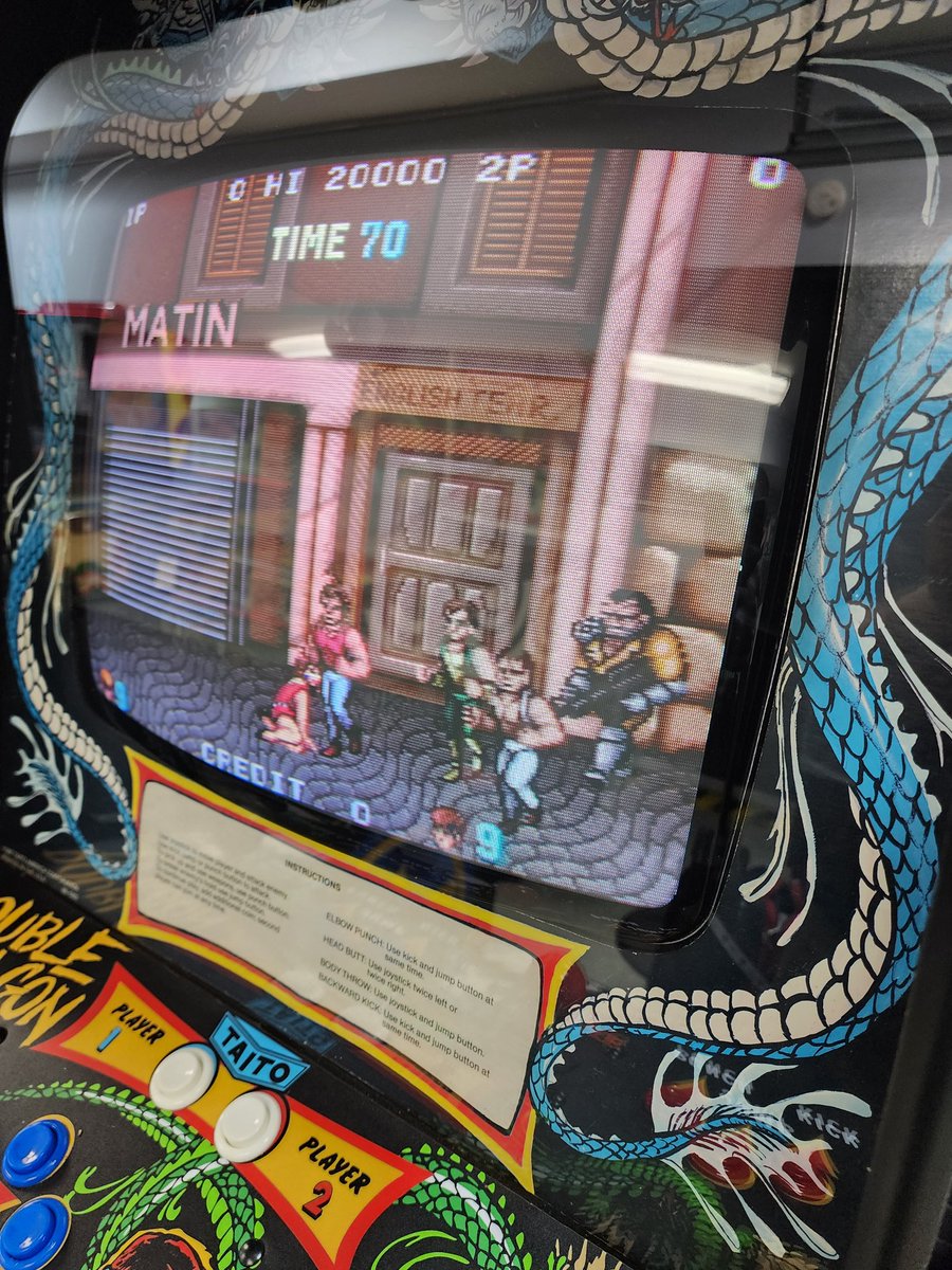 Tonight I fixed probably the best double dragon I've ever seen. The crt screen literally looks like it's popping out of the glass cover.