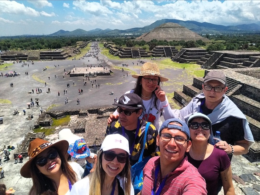 BryanAnleu's tweet photo. En la cuidada de los Dioses #Teotihuacán #México 🇲🇽 https://t.co/vrSOyYkF7H