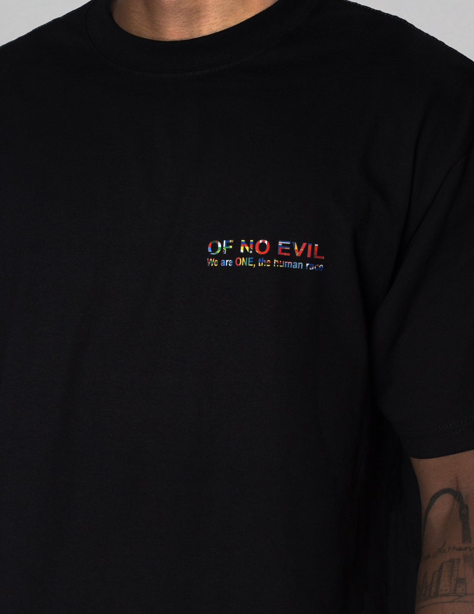 AWorldOfNoEvil's tweet photo. “We are ONE” collection available now at
https://t.co/WEhuBquiSG https://t.co/1hIlnw4BJT