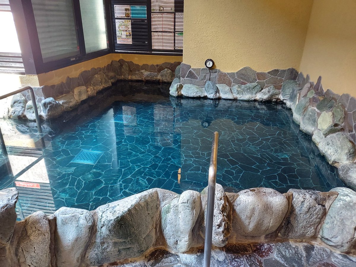 こんにちは萩の湯です♨️

本日露天風呂にてHTTの湯開催中です🐧
メントールの清涼感が心地良く香りも楽しめますので暑い日にぴったりです✴️

薬湯では紅茶湯！

今日しかない豪華組み合わせです💯

皆さまのご来店お待ちしております

あり