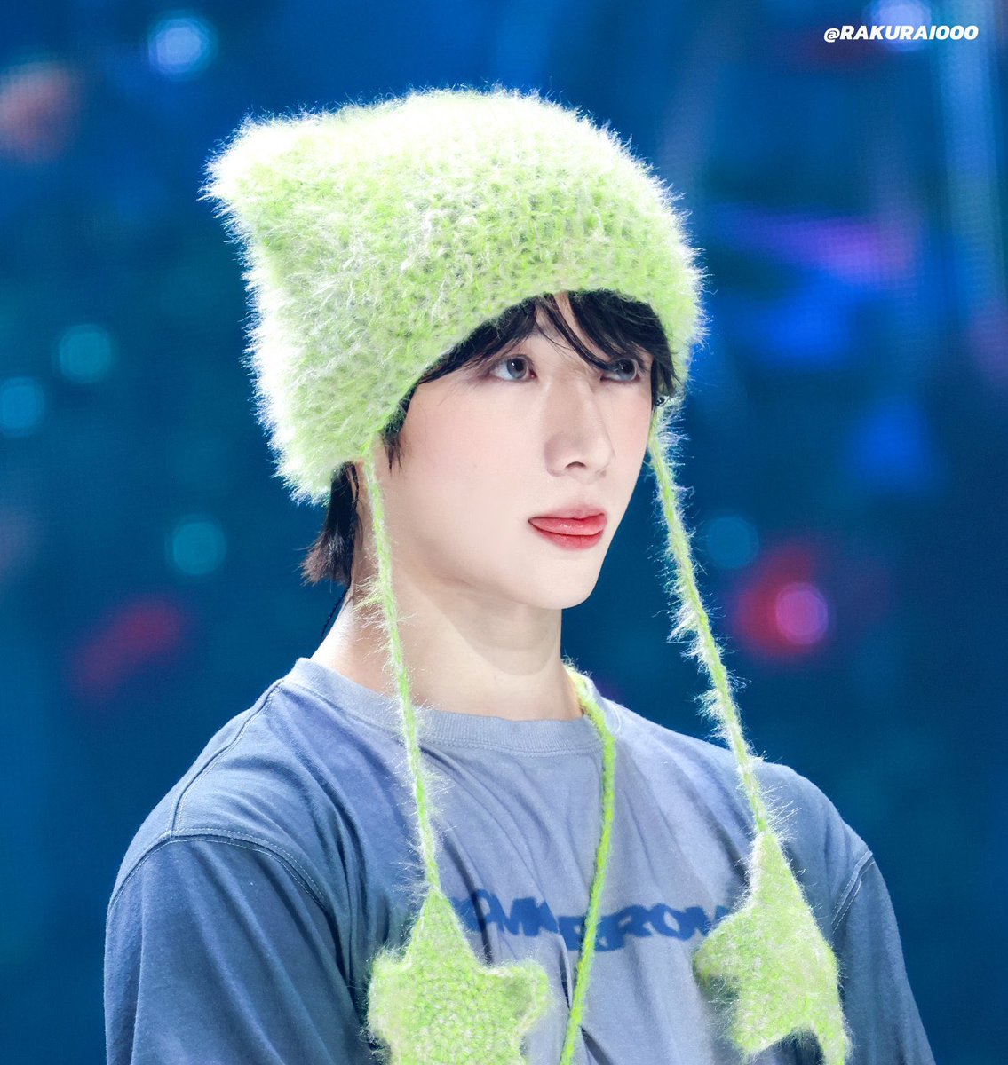 i honestly think bg is the only male idol who pulls off aegyo naturally... it's only cuz it's a part of his personality