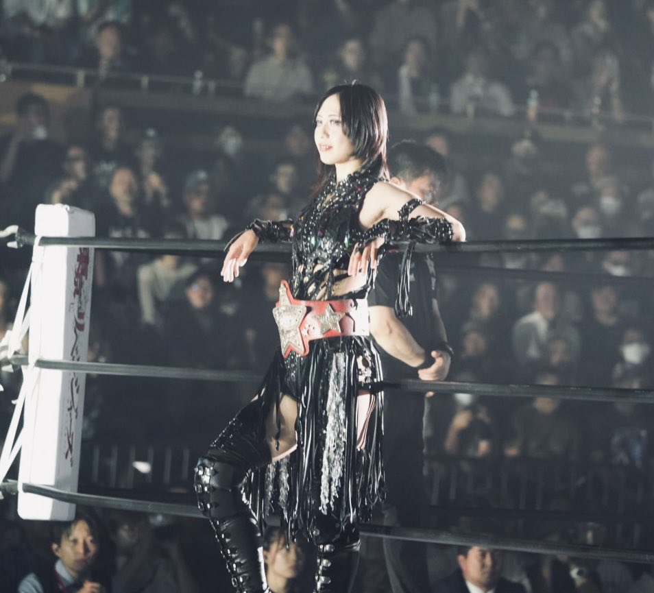 kenta270's tweet image. 今日は、どんなシモベ達が着てるかなぁ、的な眼差しの沙弥様。

＃STARDOME
#上谷沙弥 選手
#5スター