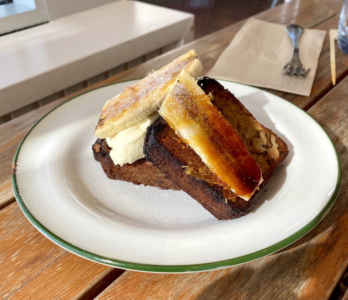 This is not just any banana bread - this is Aussie style banana bread - toasted with marscapone and caramelised banana👌