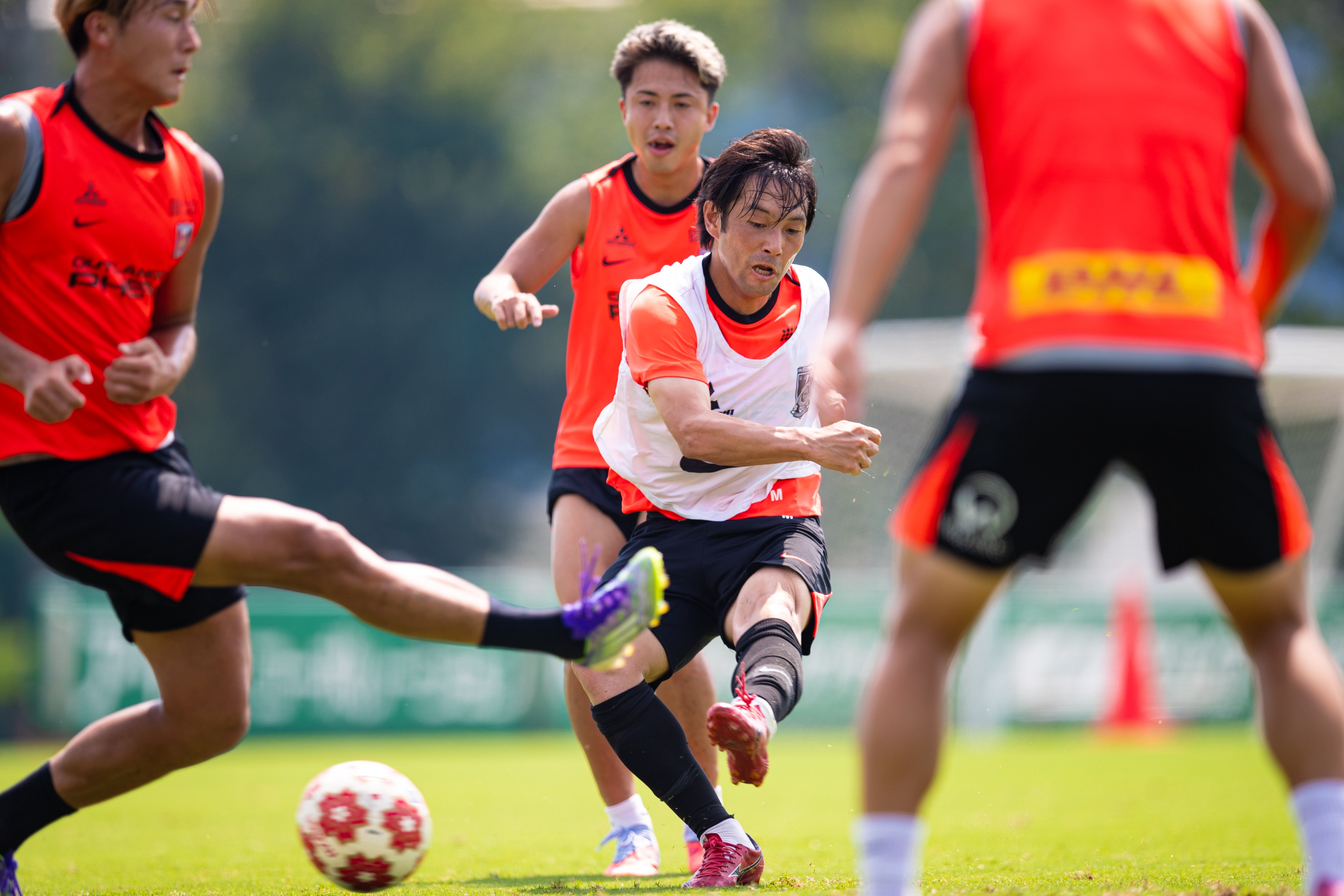 2021 天皇杯　浦和レッズ　優勝記念　ユニ　 NIKE M JFA 埼玉 天皇杯 JFA 第101回全日本サッカー選手権大会優勝記念グッズ