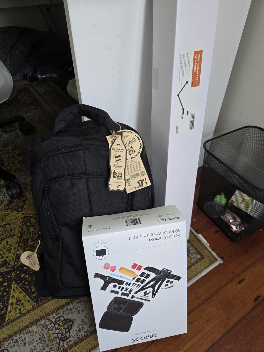 Haaker (@haakermf) on Twitter photo Shout out to <a href="/pumpdotfun/">pump.fun</a> for the upgrades. Bout to do an unboxing on stream.
Just in time for a sick colab week of streaming.
The bags full of shit BTW.
$HAAKER <a href="/DegenWreckords/">Degen Wreckords</a> <a href="/whoismrdarko/">Donnie (Ink Arc)</a> Shout out to <a href="/pumpdotfun/">pump.fun</a> for the upgrades. Bout to do an unboxing on stream.
Just in time for a sick colab week of streaming.
The bags full of shit BTW.
$HAAKER <a href="/DegenWreckords/">Degen Wreckords</a> <a href="/whoismrdarko/">Donnie (Ink Arc)</a>