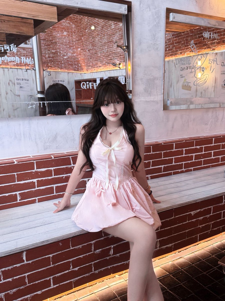 I56009034's tweet photo. 接受度最高的母狗  已三通 可野战可无套  有意私 https://t.co/GiUNftB52l