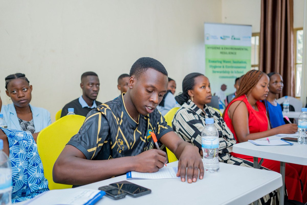 In connection with what I love most in <a href="/unicefrw/">UNICEF Rwanda</a> and #SBC- where children come first🤝🤝