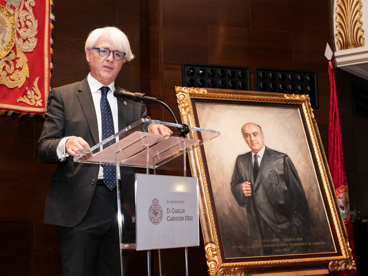 Fundación Abogacía y DDHH (@abogaciayddhh) on Twitter photo 🎖️ La <a href="/Abogacia_es/">Abogacía Española</a> ha cambiado el nombre de sus galardones por el de #PremiosDDHH ‘Carlos Carnicer’.
👉 Marian Carnicer se incorpora al Patronato de la Fundación Abogacía y DDHH, en reconocimiento a la labor de su padre en defensa de los más vulnerables.
abogacia.es/actualidad/not… 🎖️ La <a href="/Abogacia_es/">Abogacía Española</a> ha cambiado el nombre de sus galardones por el de #PremiosDDHH ‘Carlos Carnicer’.
👉 Marian Carnicer se incorpora al Patronato de la Fundación Abogacía y DDHH, en reconocimiento a la labor de su padre en defensa de los más vulnerables.
abogacia.es/actualidad/not…