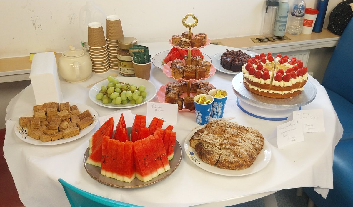 heidi_ed's tweet photo. I missed #TeaAt3 last week as I was at #MEMC25 talking about #TeaAt3 and #BuildingCultureThroughRitual. 
I'm back this week and we had raspberry victoria sponge, coffee shortbread, chocolate cake, tahini blondies, rosemary ,cheese and tomato sodabread 
#MoreThanJustCake @RCollEM https://t.co/rqBOfzvh1d