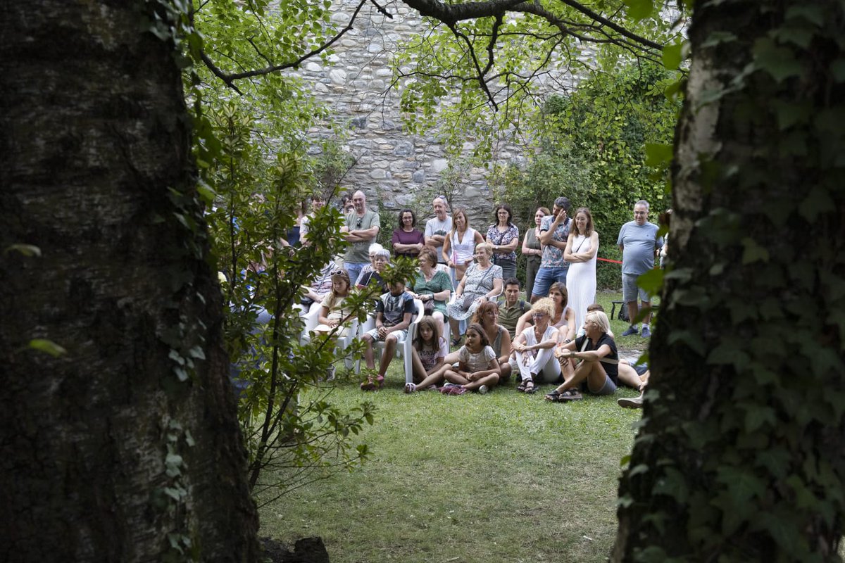 Reservoir Friends (2025)
Actuar en la montaña y crear sin querer un oasis cultural 

Siempre agradecido a <a href="/LaKimeraTeatro/">La Kimera Teatro</a>