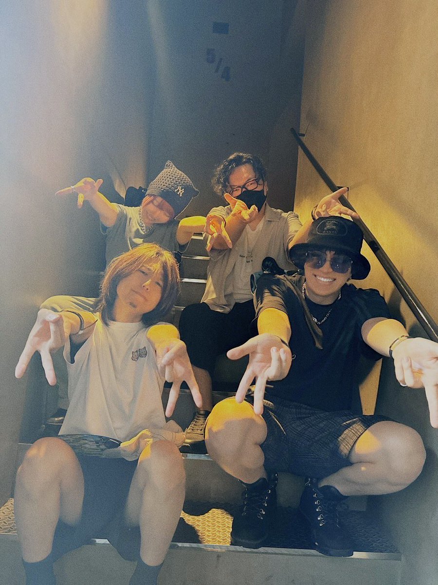 GzG3w1DbUAA5OfO.jpg
