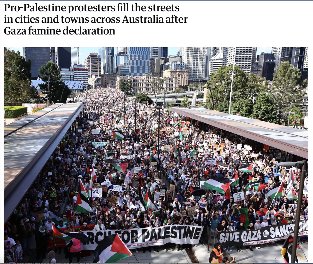 During the early 1970s as more images &amp; information about the horrific war in Vietnam started reaching Aust's shores, Australians started to march

First in their hundreds

Then in their thousands

Then in their hundreds of thousands

And the politicians eventually had to listen