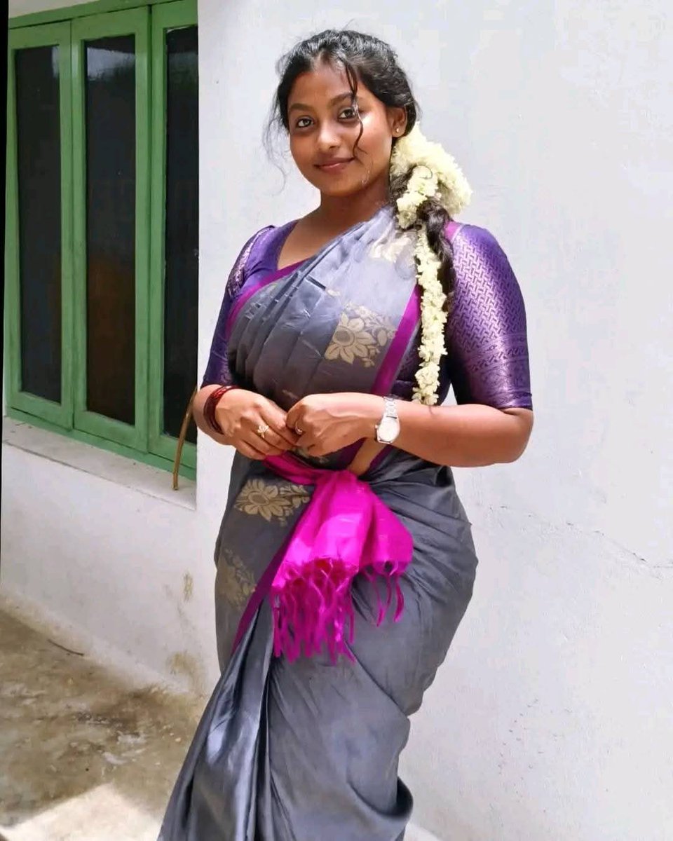 A perfect sissy wants herself 2 c the change by herself, she trapped into a wrong gender but she can't explore her feelings, she wore her fav saree, panty, navel chain especially she caged her clit. just to be as her 💋

Dnt try to understand her FEEL HER 🥰 #pottachi #Sissy #Lov