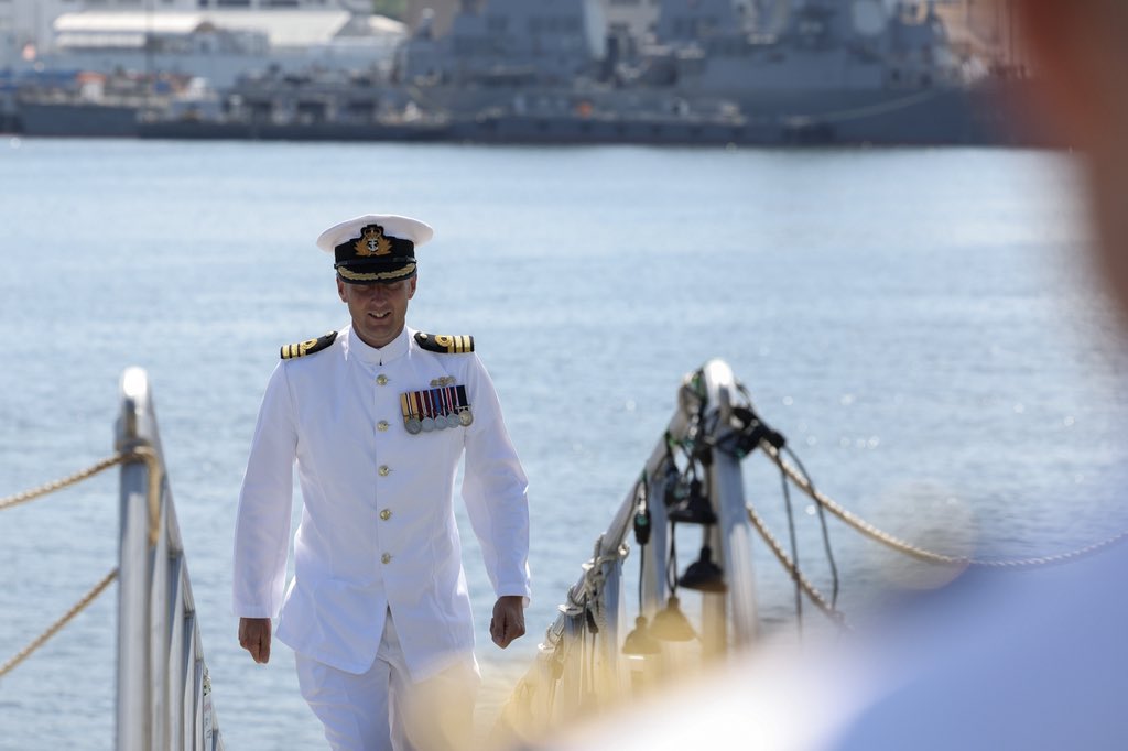 Journey to sea command

➡️You’re promoted commander✅
➡️Then selected for command✅
➡️Then a DD/FF drive ✅✅(or at least it should be but…
➡️It’s a working DD, phew (and shame on you for coveting that B2OPV🤣)✅
➡️You’re joining in Japan, mid-Global🍒

Chances are Cdr Skinner