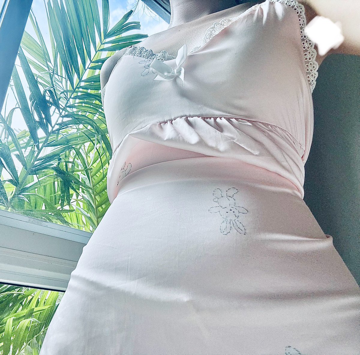 摸摸🤰🏻